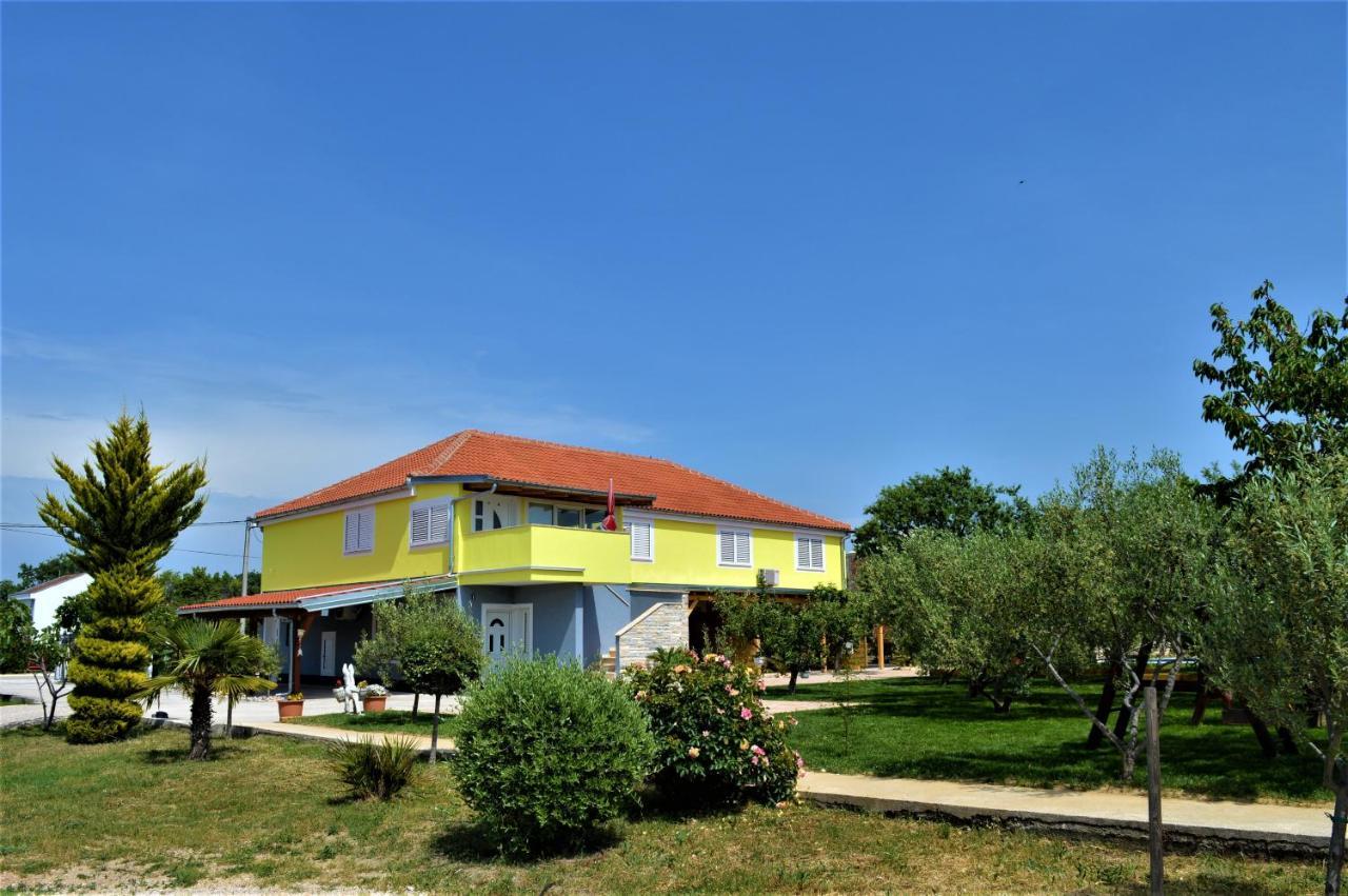 Studio Apartments Luka Biograd - Benkovac Buitenkant foto